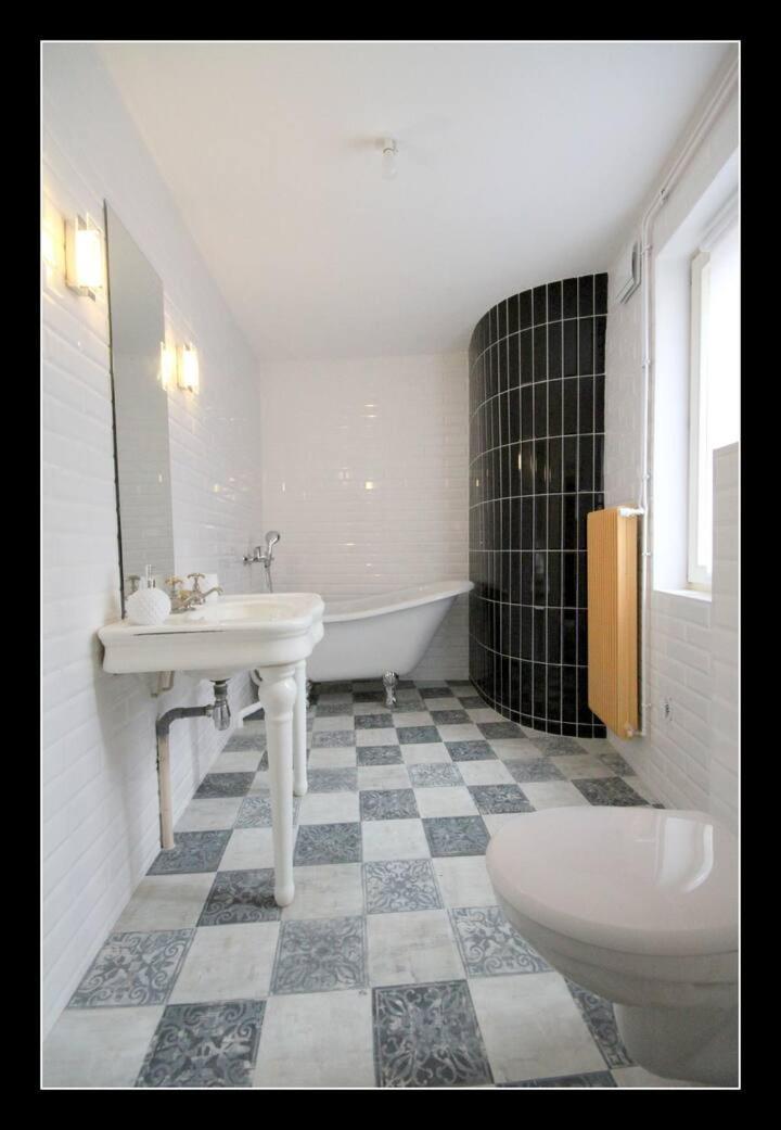 Appartements Baron Bouvier Vesoul Bagian luar foto